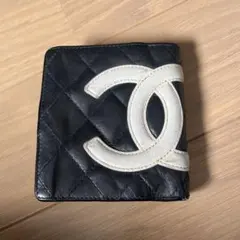CHANEL 二つ折り財布 黒のサムネイル