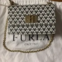 フルラ　ショルダーバック