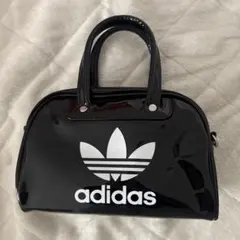 adidasハンドバッグ