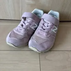 ニューバランスシューズ　ピンク　18㎝
