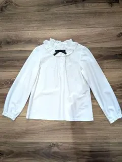 【着用１回】組曲フリルカットソーブラウス（140サイズ）