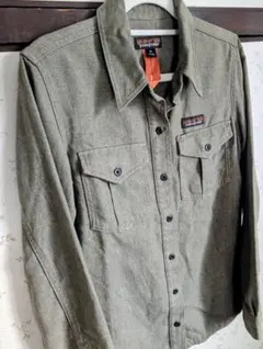 【美品】パタゴニア Patagonia ファリアーズ シャツのサムネイル