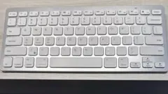 Anker ウルトラスリムワイヤレスキーボード