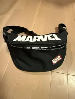 MARVEL ボディバッグ ブラックのサムネイル