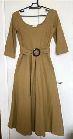 ZARA TRF マスタード 七分袖 ワンピース linen XS sizeのサムネイル
