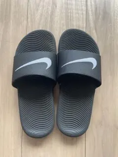 Nike ブラック サンダル