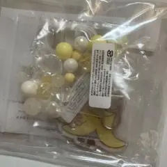 オングリディエンツ　ミニオン　キーリング　ビーズチャーム　ノベルティ