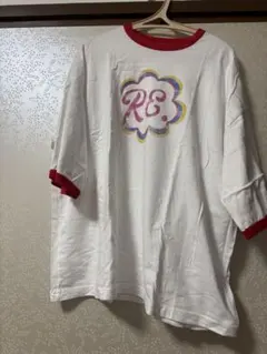 RE. ロゴTシャツ