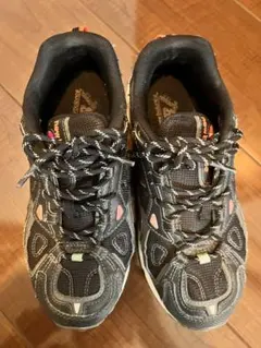 New Balance 703 ランニングシューズ 24.5㎝　廃盤品