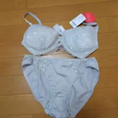 Item thumbnail for item 26c90d76-c5a8-49f1-b7fb-c377018342cb