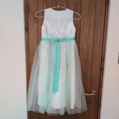 【美品】RerCu 刺繍入りドレス 140サイズ