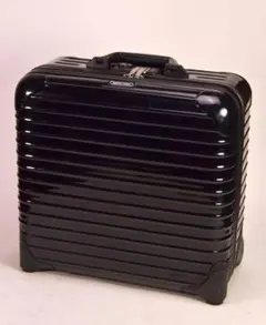【mmm】RIMOWA リンボ 35リットル　2輪ブラック 2026年最新】rimowa 2輪 リンボの人気アイテム - メルカリ