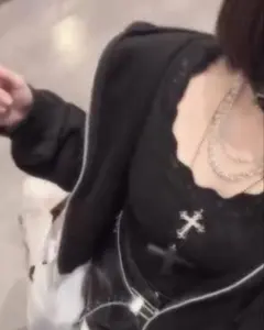 地雷系・グランジ系十字架ニット