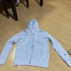 チャンピオン　Mサイズ　子供服　キッズ　パーカー　秋服　長袖　グレー　フード付き