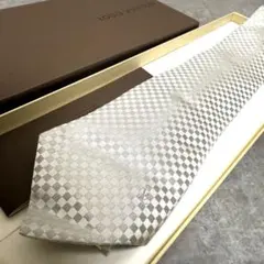LOUIS VUITTON ネクタイ