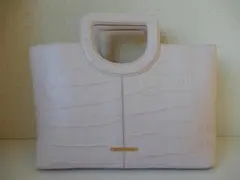 サマンサタバサ☆B5対応☆クロコ型押し☆ハンドバッグ ライトピンク