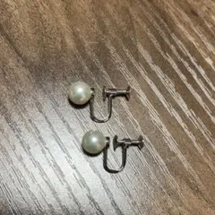 ホワイトパール スタッドイヤリング