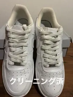 NIKE AIR FORCE 1 ホワイト スニーカー