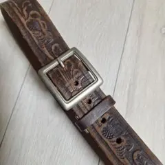 エンボス加工レザー ベルトダークブラウン