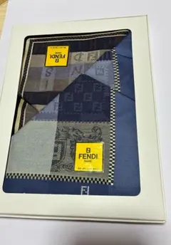 【新品未使用】FENDI フェンディハンカチ 2枚セット メンズのサムネイル