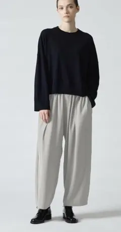 Mizuiro ind ボリュームイージーパンツ　ブルーのサムネイル