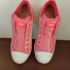 セール　UGGスニーカー スリッポン　ピンク　ボア　25センチ　未使用