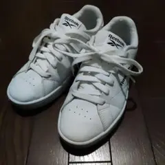 リーボック　カジュアル コートクリーン ／ COURT CLEAN (ホワイト)