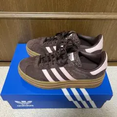 adidas ガゼルボールド