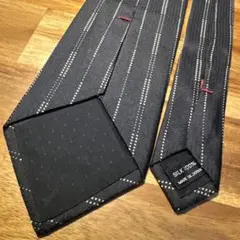 【美品】DKNY ネクタイ シルク100% ストライプ チャコールグレー