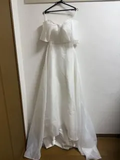 オフショルダー ウェディングドレス