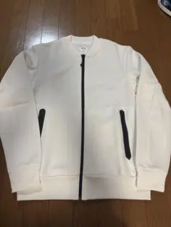 美品UNIQLO ドライストレッチスウェットジャケット（長袖）メンズM ホワイト