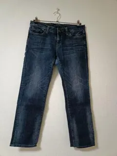 ユニクロ　ストレートデニム ダークブルー