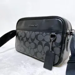 美品　COAC　グラハム　クロスボディバッグ　ショルダーバッグ　シグネチャー　黒