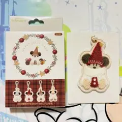 ディズニー⭐️ディズニークリスマス2025 リルリンリン キーチェーン レッド