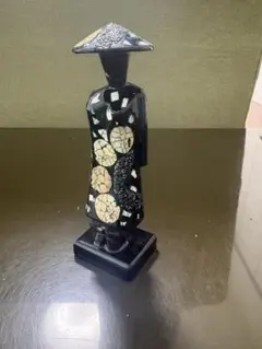 陶器製 レリーフ装飾 花瓶 縦長 一輪挿し オブジェ 和モダン - メルカリ