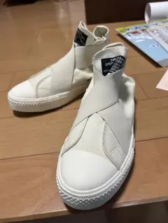 【未使用新品】zucca ベルトスニーカー ホワイトLサイズのサムネイル