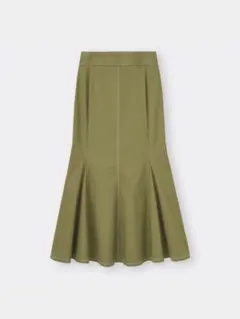 GU「ステッチマーメイドロングスカート」