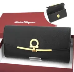 ✨Aランク・箱付き✨　Ferragamo 長財布　ガンチーニクロジャー　ブラックのサムネイル