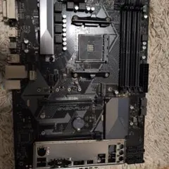 ASUS B450-PLUS マザーボードのサムネイル