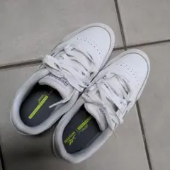 Reebok スニーカー ホワイト【本日限りの出品】