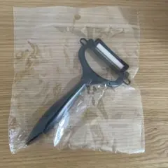 未使用品　KYOCERA京セラ　セラミックピーラー 皮むき器 ブラック黒のサムネイル
