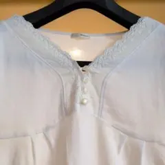 長袖トップス白・ Mサイズ胸元レース・七分袖・白Tシャツ・春夏