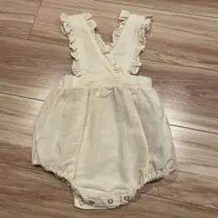 韓国子供服　フリル付きクリーム色オーバーオール　Lサイズ