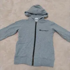 Champion グレー フード付きパーカー☆１３０