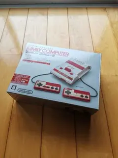 【極美品】ニンテンドークラシックミニ ファミリーコンピュータ
