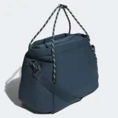 新品タグ付　アディダス　フェイバリット ダッフルバッグ　PCスリーブ　出張等にも