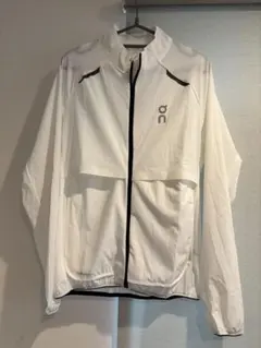 美品　On ウィンドブレーカー ホワイトのサムネイル