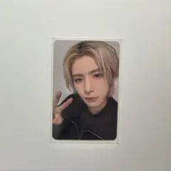 Item thumbnail for item 3373b273-2cce-4c2e-96b5-3bde81385464