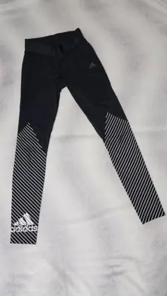 adidas ストライプデザインタイツ ブラック
