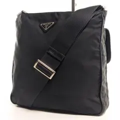PRADA　プラダ　ショルダーバッグ　ナイロン　三角ロゴ　サフィアーノレザー